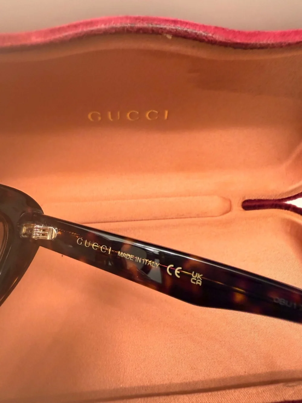 N/A authentic gucci